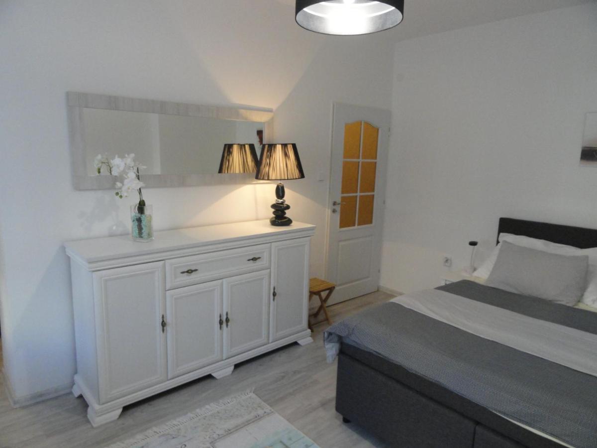 Apartman Sluka Jilemnice Exterior photo