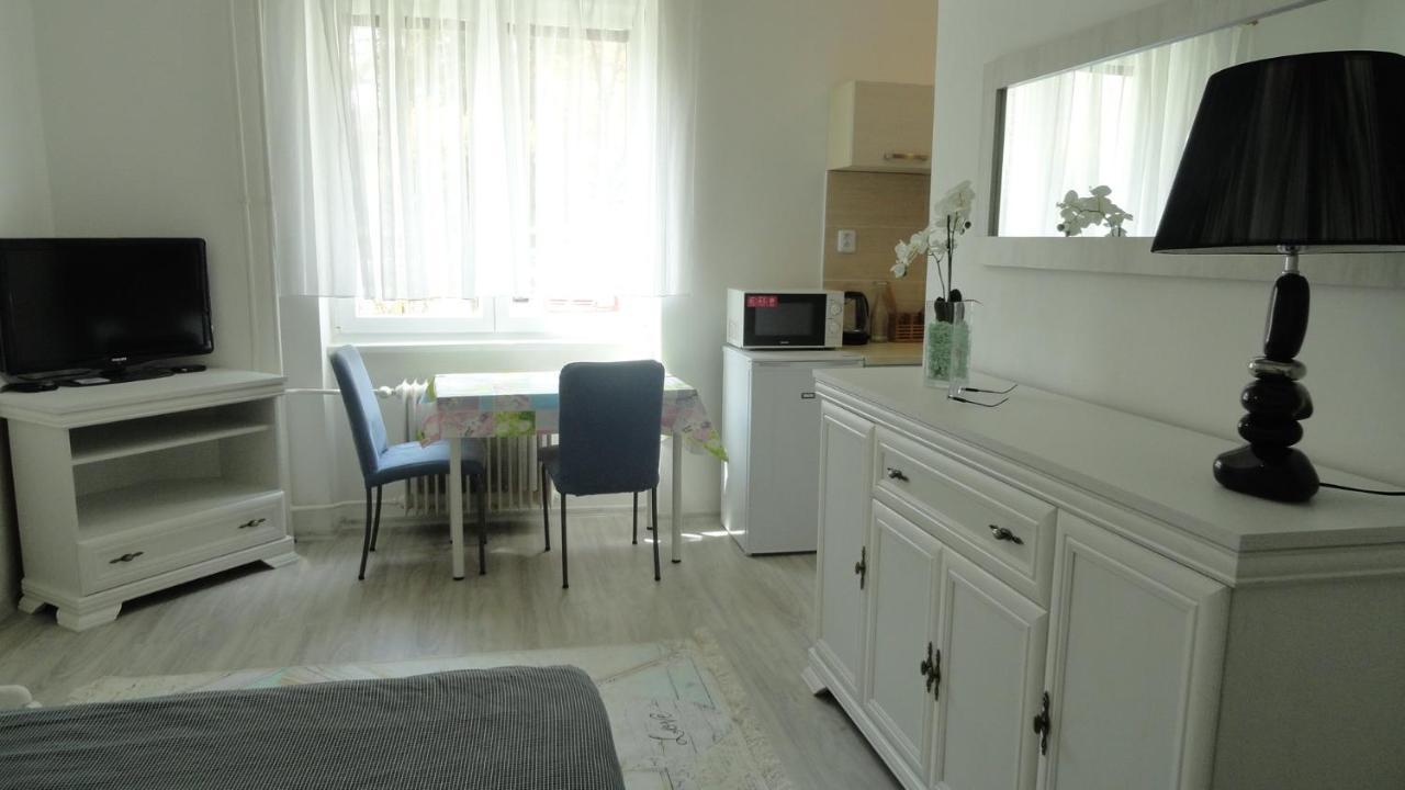 Apartman Sluka Jilemnice Exterior photo